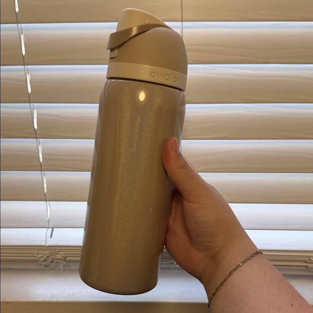 Owala Special Edition Gold Glitter Water Bottle